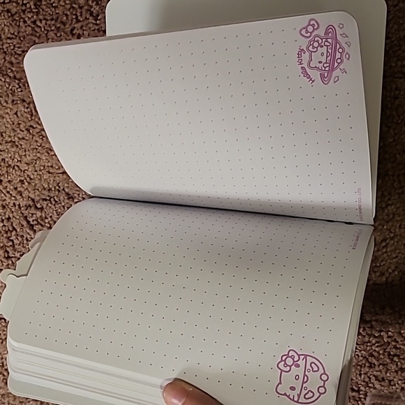 Hello Kitty notebook Hello Kitty notebook Hello Kitty notebook Hello Kit… - Picture 4 of 11